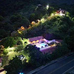  Pensión Orlando Y Más Na' Tayrona